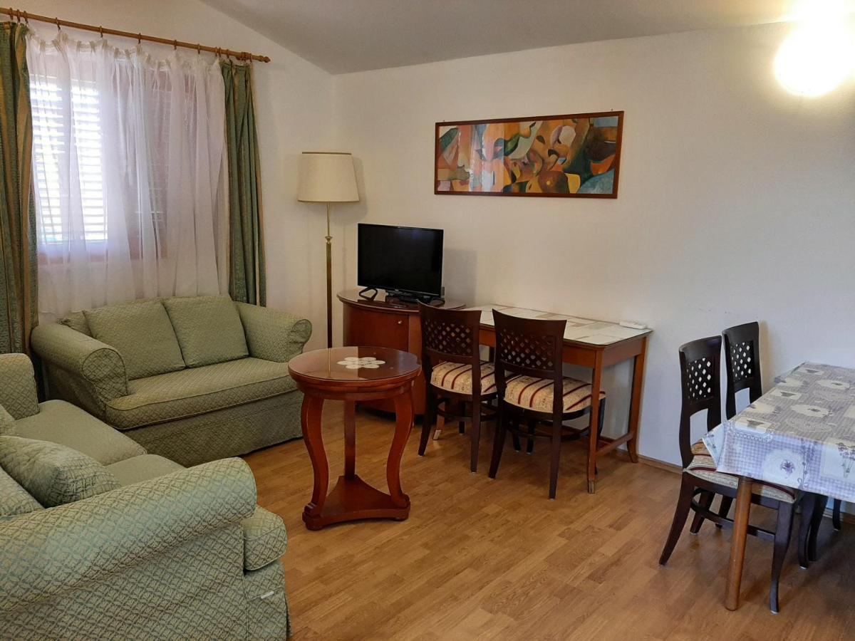 Apartment Marija Vižinada Exteriör bild
