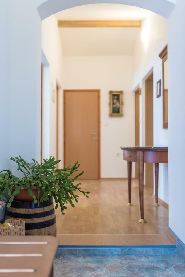 Apartment Marija Vižinada Exteriör bild